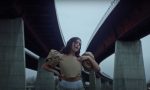 La viadanese Gaia con il suo "Cuore Amaro" spopola su YouTube, le foto delle riprese in Autostrada