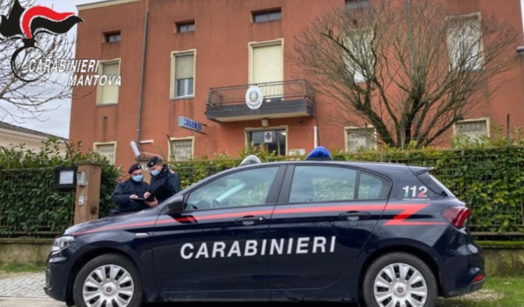 Tre giovani rubano un’auto a un 73enne, i Carabinieri gliela restituiscono