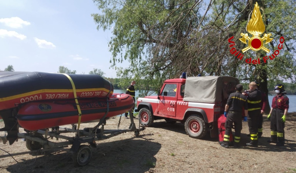 Nel Lodigiano affiora un cadavere decapitato dal Po: sarebbe Stefano Barilli