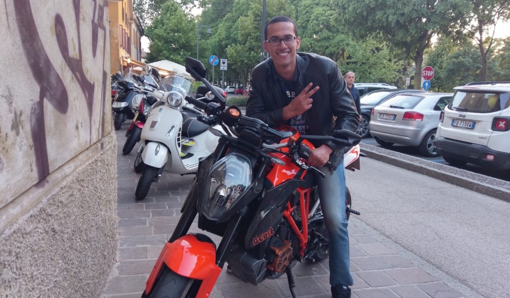 Oggi i funerali di Yassine Zouioula, morto in un incidente in moto a soli 22 anni