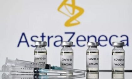 AstraZeneca: sì di Aifa a mix di vaccini a over 60 anche se ci sono state reazioni avverse