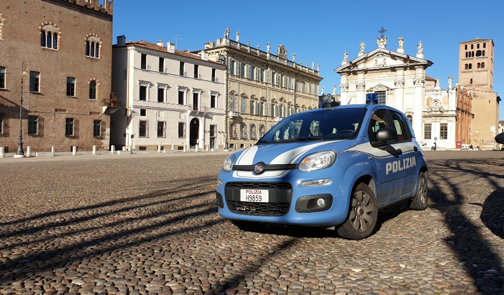 Si introduce nel B&B per drogarsi in compagnia: 22enne mantovano “espulso” da tutti i locali di Mantova