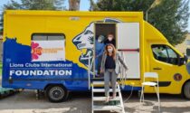 L'assessore Locatelli in visita a Ostiglia con l'Unità mobile per le vaccinazioni dei pazienti fragili