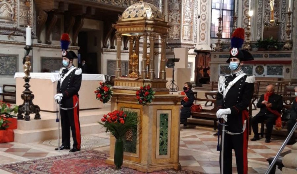 In chiesa per rubare (ancora) le monetine: un fedele lancia l’allarme