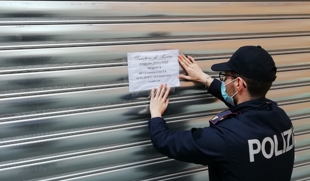 Sanzionati clienti e gestore e chiuso per cinque giorni il night “Tenderly”