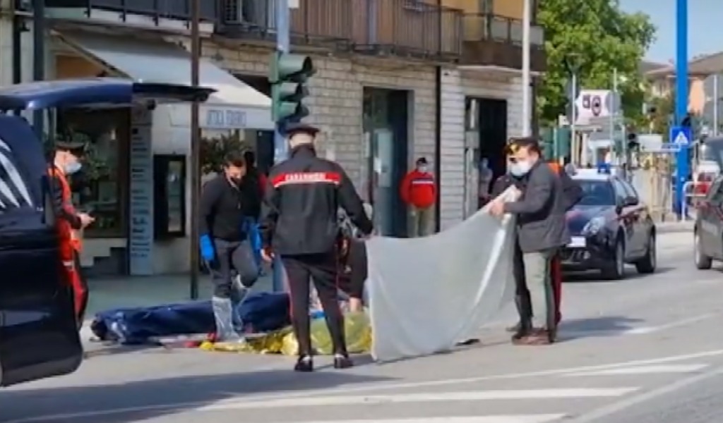 Investito mentre attraversa la strada, nulla da fare per un 73enne