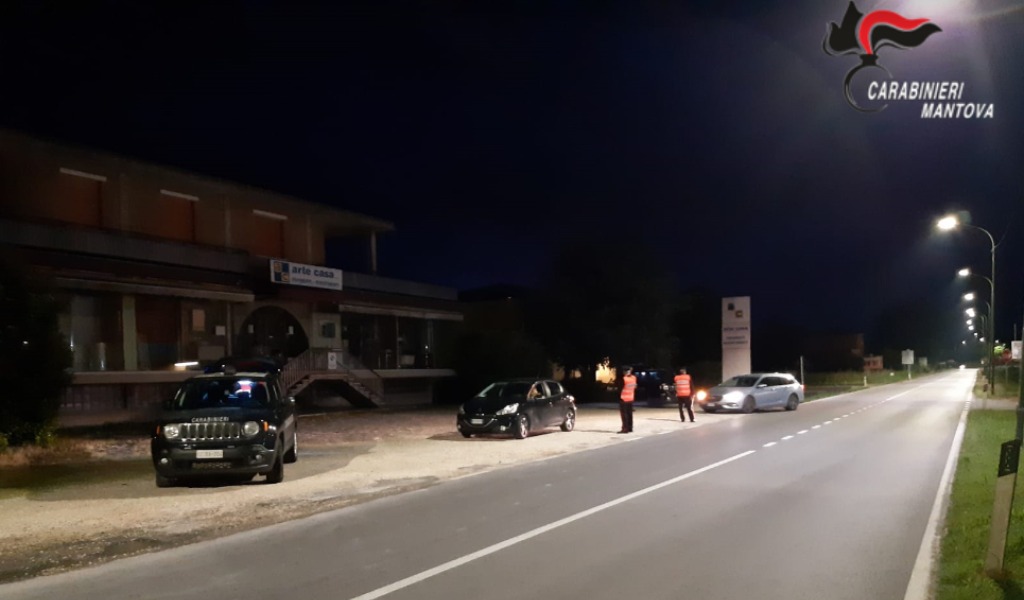 Controlli dei Carabinieri, 35 auto fermate nel weekend