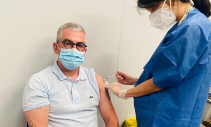 Il sindaco Mattia Palazzi si vaccina: "E' arrivato il mio turno"