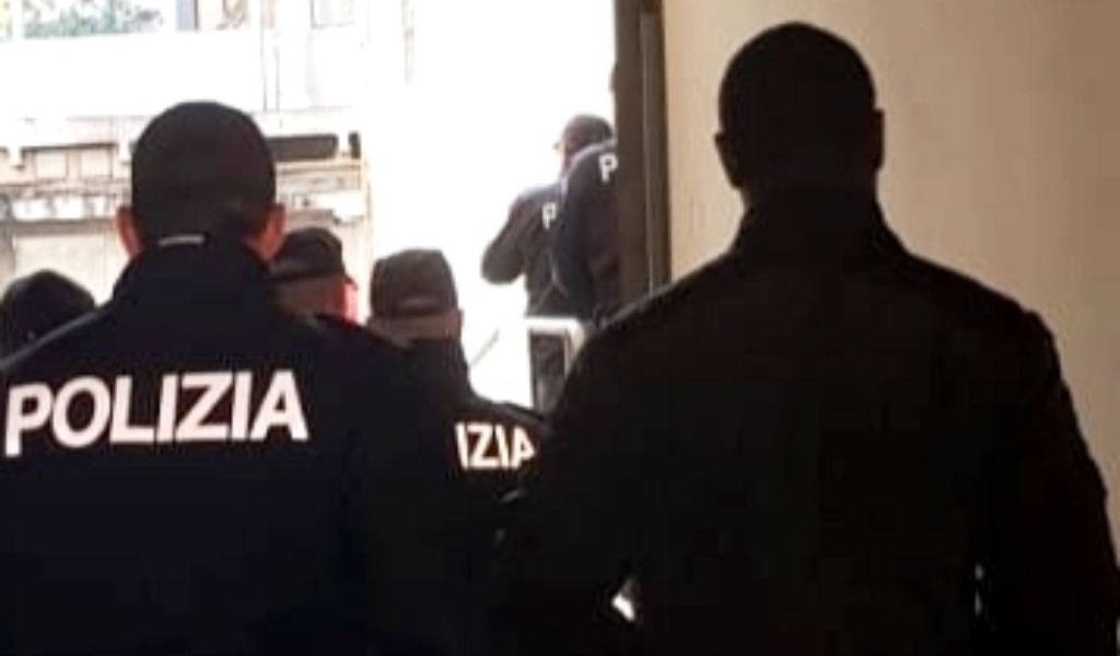 Pluripregiudicato espulso e rimpatriato dopo i reati commessi