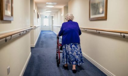 Aiuto, cura e assistenza ad anziani e persone in difficoltà, nella Bassa si cercano volontari