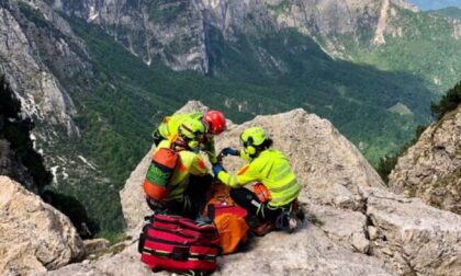 Alpinista di Castiglione delle Stiviere precipita in montagna, è in gravi condizioni