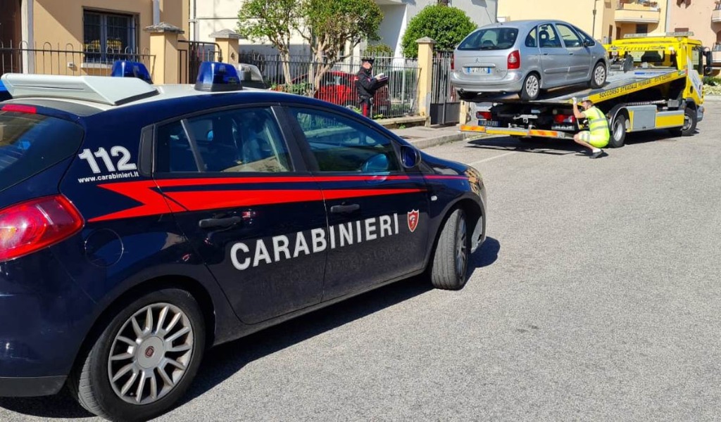 A 83 anni risultava proprietario di 239 automobili fantasma