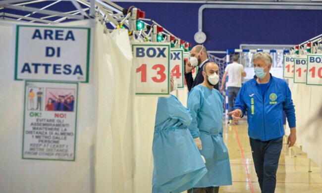Ritardi e lunghe file alla Grana Padano Arena, “gente costretta a stare in coda per ore”