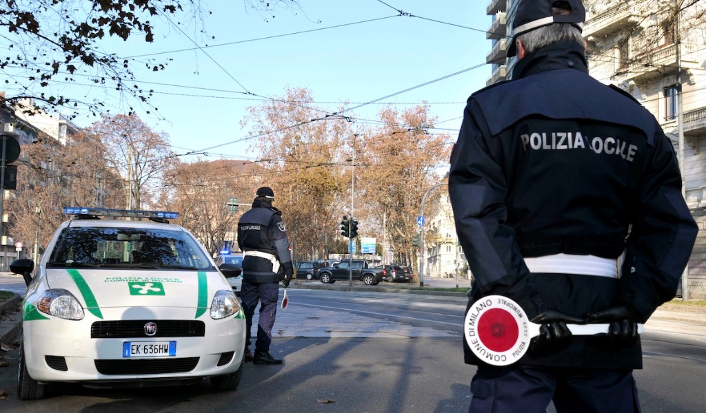 Una camera di sicurezza nella sede della Polizia Locale di Mantova
