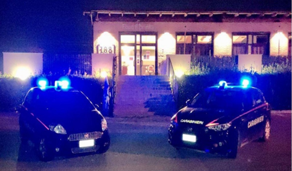 Locale trasformato in discoteca abusiva: 65 persone fermate e chiusura per 5 giorni