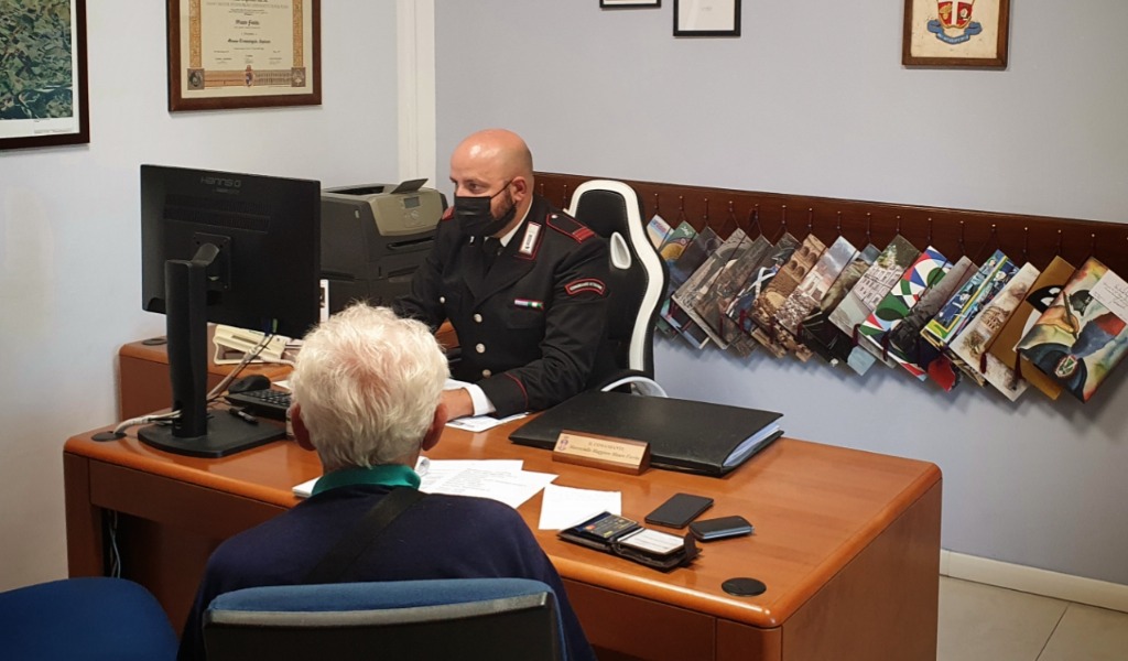 Pensionato truffato da una finta banca straniera: persi oltre 40mila euro