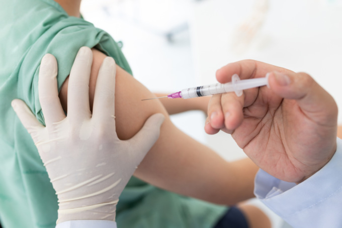 Terza dose, già 2 milioni di adesioni in Lombardia. A Mantova l’hanno ricevuta in 26mila