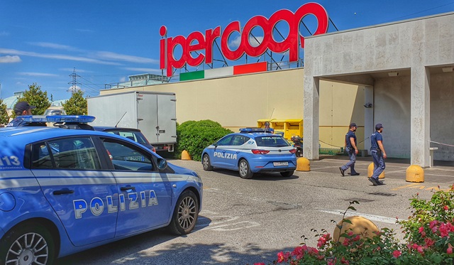 Ladra di generi alimentari al Centro Commerciale “La Favorita”: denunciata 46enne