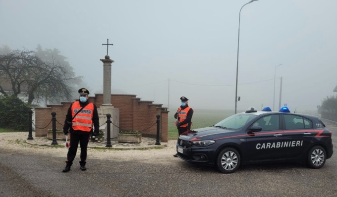 Controlli dei Carabinieri: dal cliente che doveva essere in quarantena ai dipendenti senza Green pass