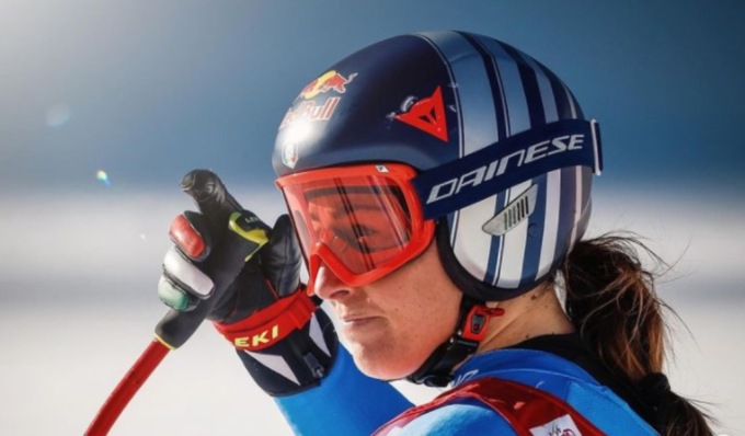 Infortunio Sofia Goggia, la campionessa affronta la riabilitazione nel Mantovano e punta alle Olimpiadi