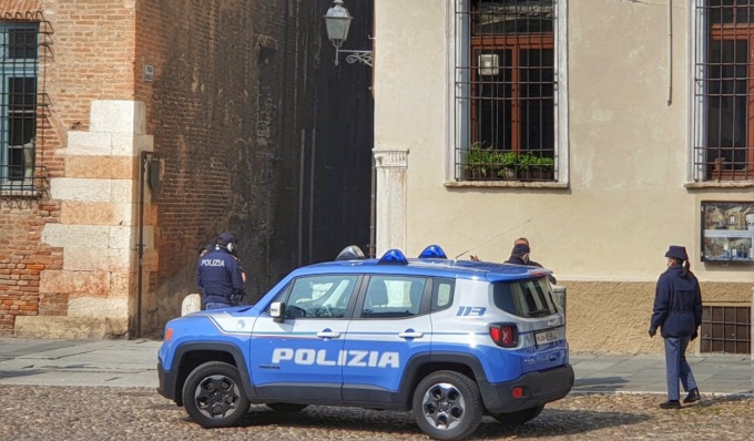 “Aiuto mio marito mi ha picchiato”….ma si era inventata tutto