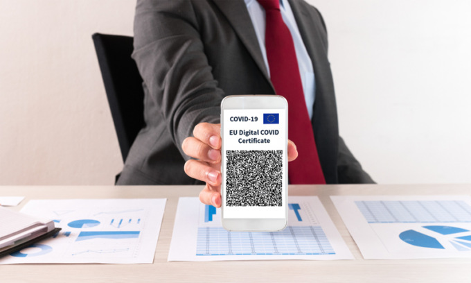 Da oggi scattano le multe per gli over 50 senza super Green pass al lavoro