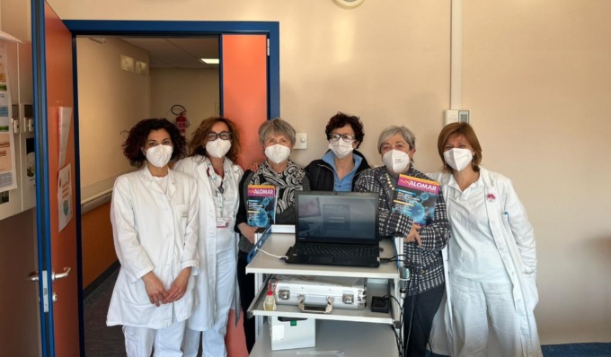 Donato alla Reumatologia del Poma di Mantova un prezioso “capillaroscopio”