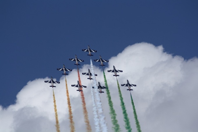 Le Frecce Tricolori in addestramento nei cieli di Ghedi, il video del loro spettacolo