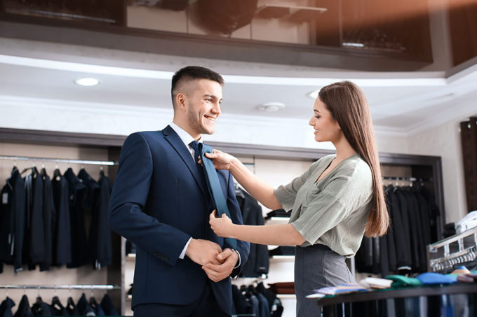 Milano, il trampolino di lancio ideale per chi vuole lavorare nella moda come commessa