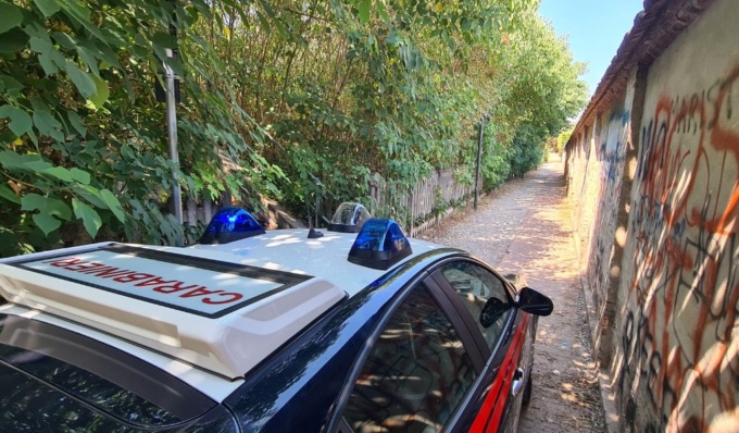 Picchiano e rapinano un coetaneo: 6 minorenni ora non possono uscire di casa