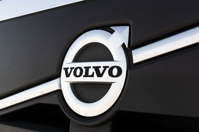 I camion VOLVO continuano a distinguersi per la loro massima sicurezza