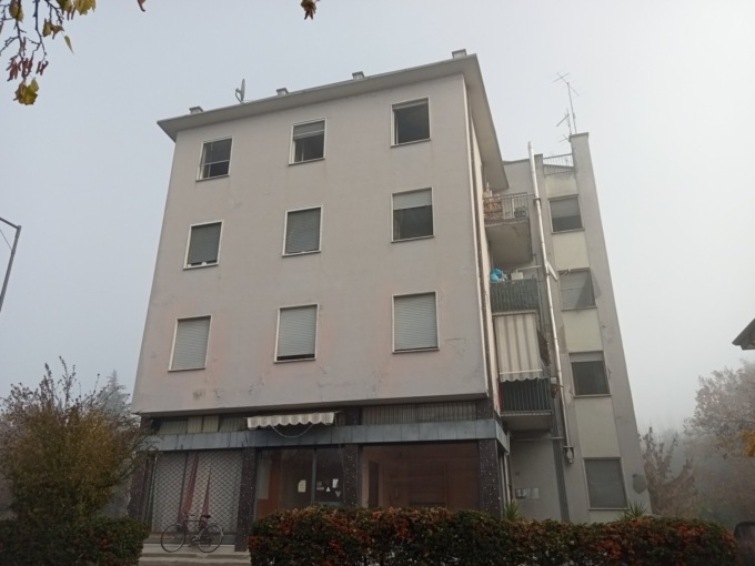 A fuoco un condominio a Cittadella: muore un 33enne nigeriano, sedici gli intossicati