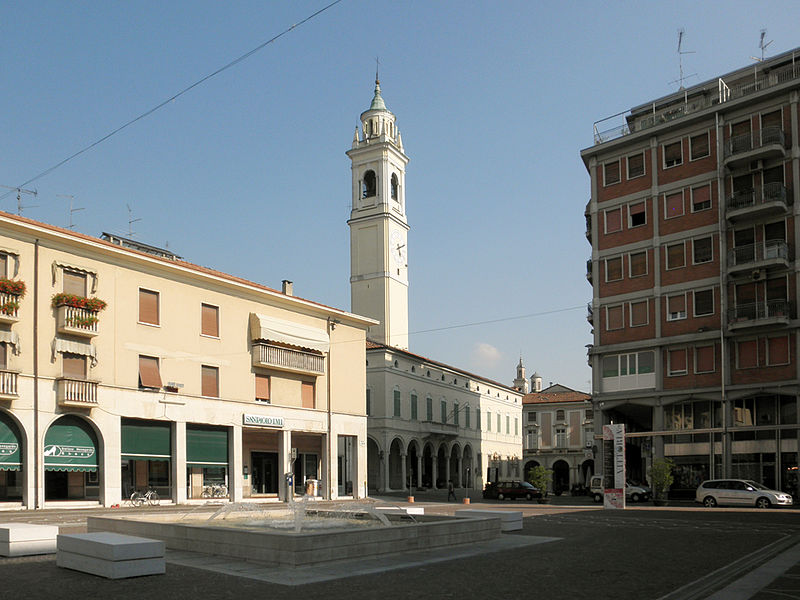 Uno scorcio del centro cittadino di Viadana