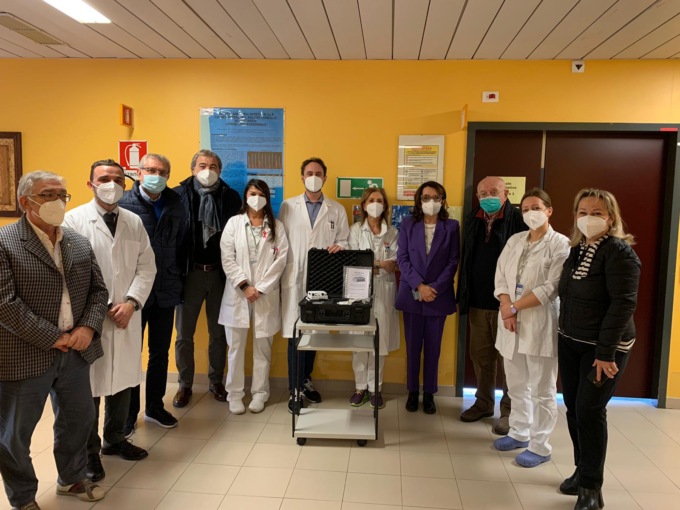 Donato all’ospedale un apparecchio per la riabilitazione