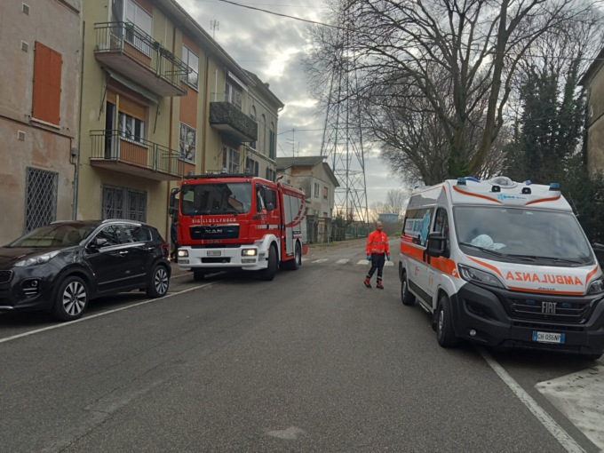 Dramma a Natale: una donna e un uomo trovati morti in casa