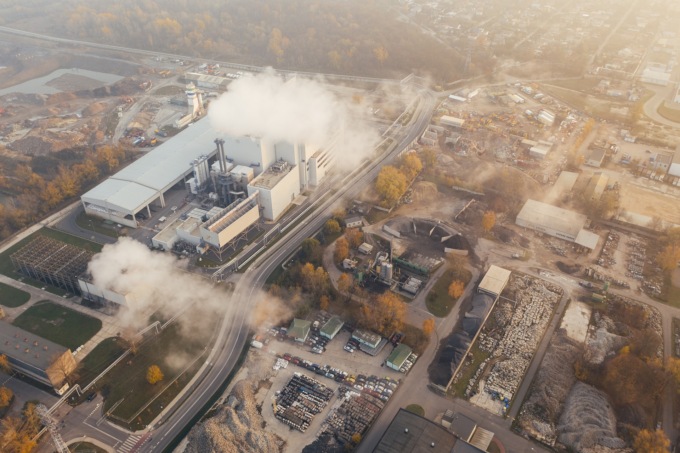 Nel 2022 l’aria peggiore a Milano, ma anche Mantova è sul podio dei capoluoghi più inquinati