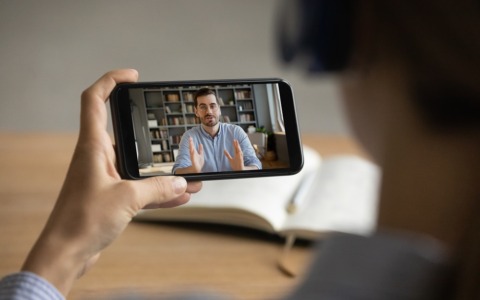 Quanto deve durare un buon video corporate? Dipende dall’obiettivo (e dal tipo di contenuto)