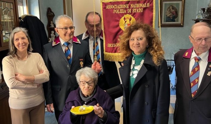 Compie 95 anni la prima poliziotta che ha prestato servizio alla Questura di Mantova