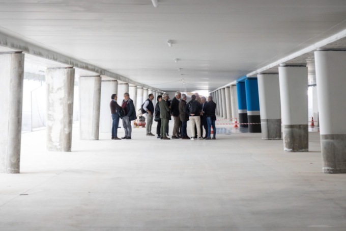 Inaugura entro l’estate il parcheggio sul lungolago di Mantova, 230 posti auto