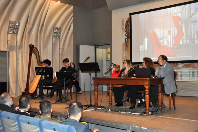 Tra storia, musica e riflessioni contro la violenza alle donne