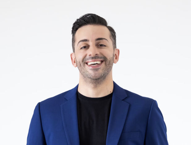 Il comico e imitatore Francesco Cicchella al Teatro Sociale di Mantova