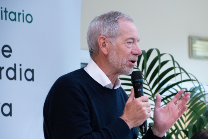 Influenza in crescita in Lombardia. Bertolaso: “No allarmismi, ma vaccinarsi tempestivamente”