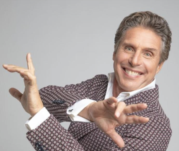 Raul Cremona fa tappa al Teatro Comunale di Guidizzolo con il suo “Bravissssssimo”