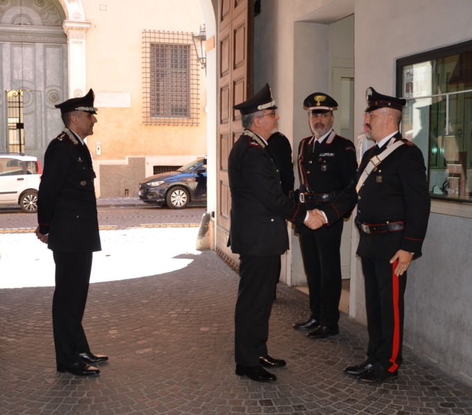 Il comandante regionale dei carabinieri in visita ai militari di Mantova