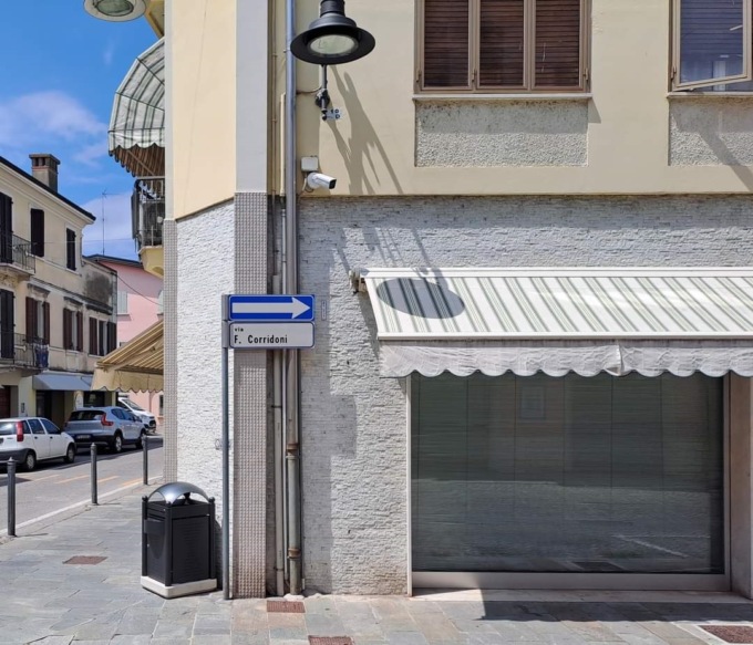 Cittadina più pulita: a Suzzara nuovi cestini e bidoni per i mozziconi di sigaretta