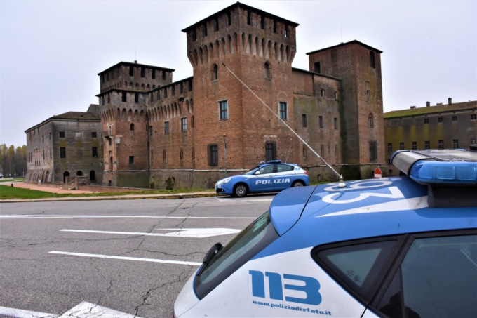 Non hanno più i requisiti per possedere armi, ritirati 7 fucili e una sciabola