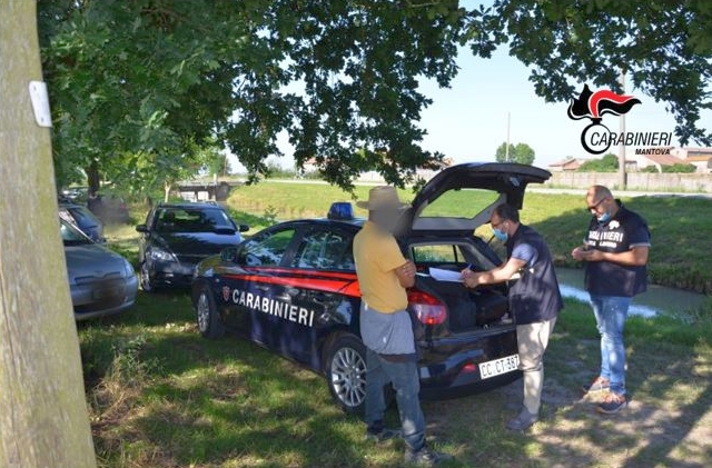 Quattro operai agricoli con i documenti falsi: arrestati e pronti per il rimpatrio