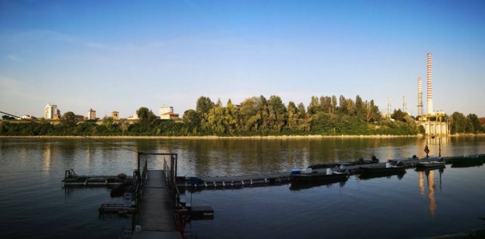 Voleva farla finita nel Po, il ristoratore eroe: “L’ho salvato io”