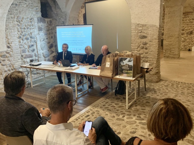 Da Desenzano del Garda a Volta Mantovana: percorso di pace, storia e cultura