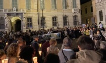 La marcia per la pace a Mantova, tra le 400 e le 500 persone in piazza